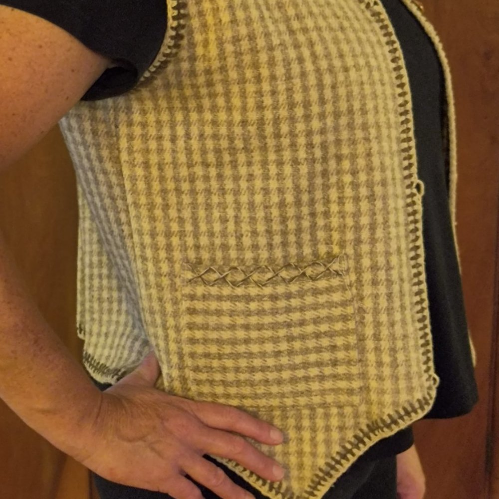Hand Crafted Wool Vest - Picture 3 of 9